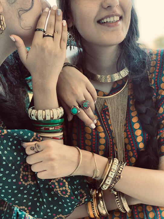Handcrafted jewelry &amp; details that tell a story of tradition and modern charm.